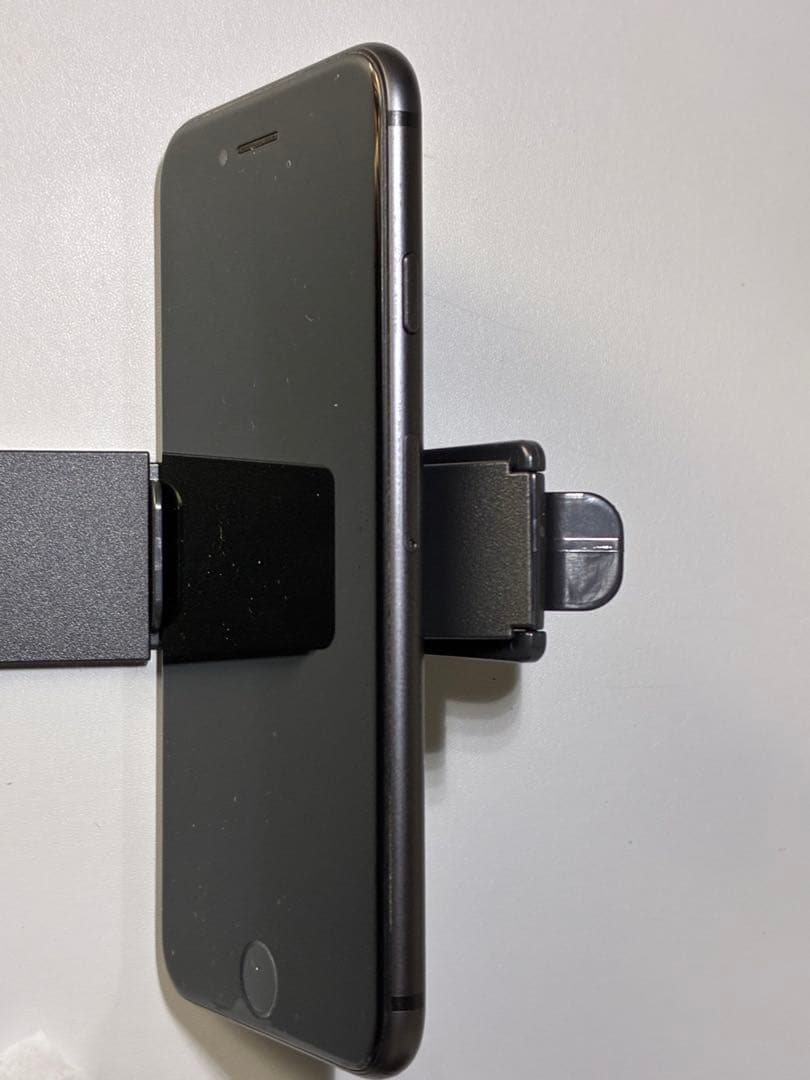 Apple iPhone 8 64GB スペースグレー