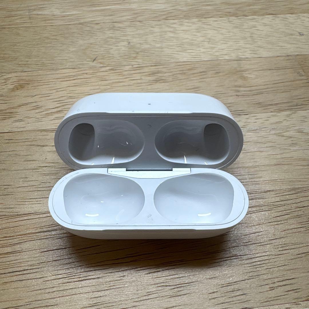 AirPodsPro 第2世代（ライトニングケーブル付き）