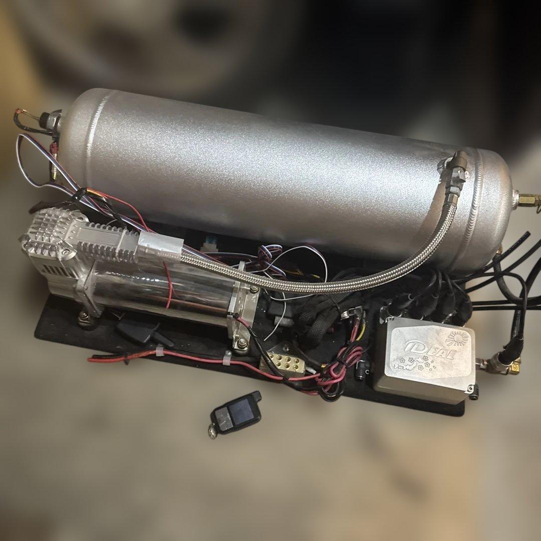 イデアル　エアサスマネジメント 電磁弁 4独 Ideal