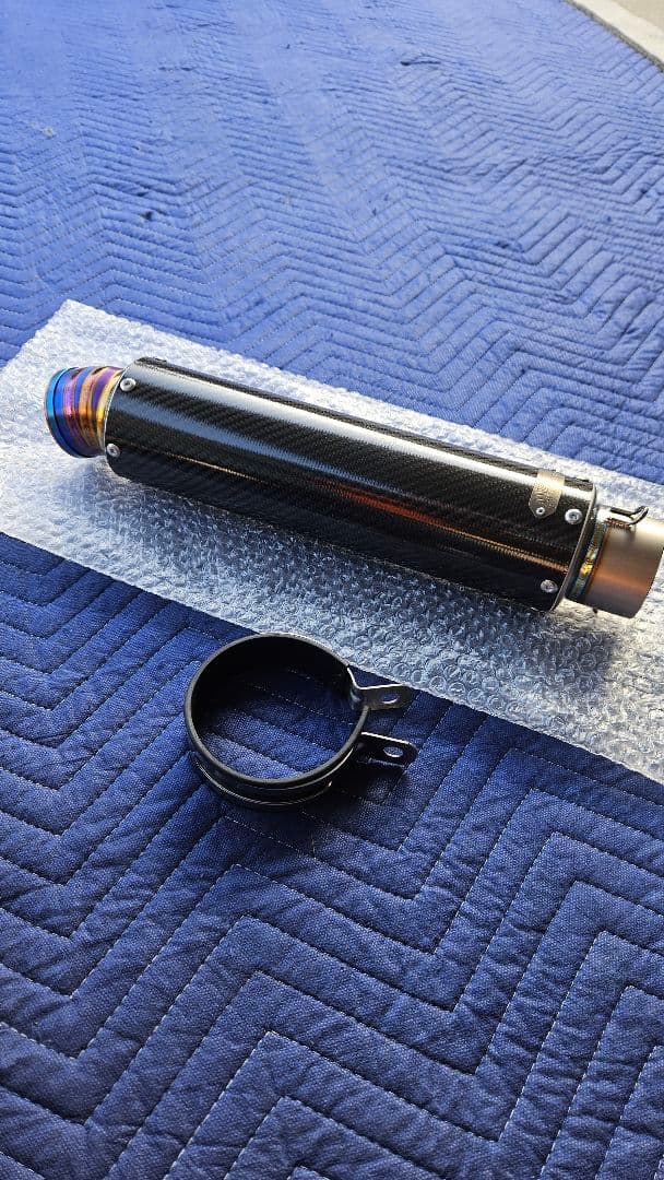 マーベリックカーボンサイレンサー3Pカット　MV83 300mm