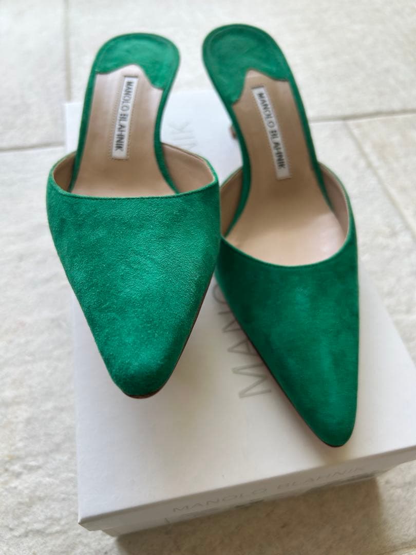 マノロブラニクMANOLO BLAHNIK グリーン スエード