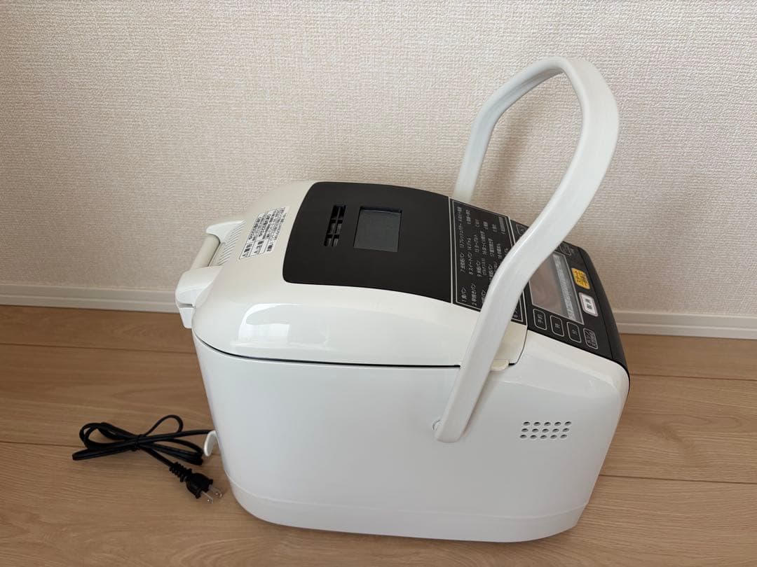 【美品】エムケー精工 自動ホームベーカリー HBF-152 ホワイト