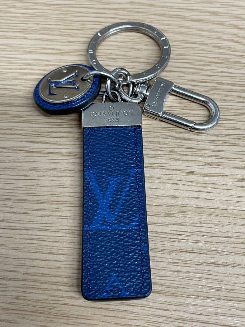 こ*く様 ルイヴィトン　キーリング　LOUIS VUITTON 　青