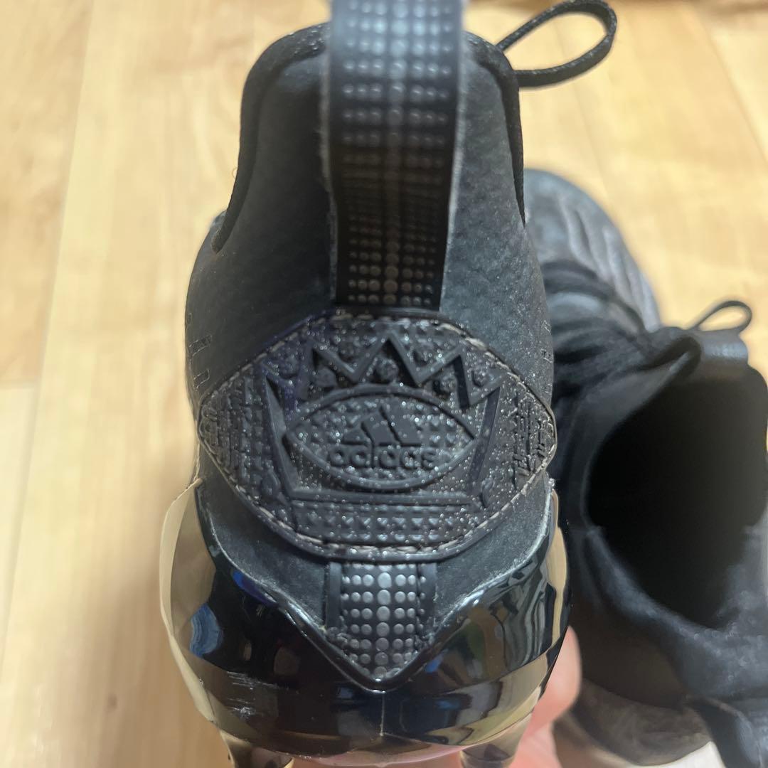 ⭐️廃盤！adidas ブラック スパイク 花柄デザイン27cm