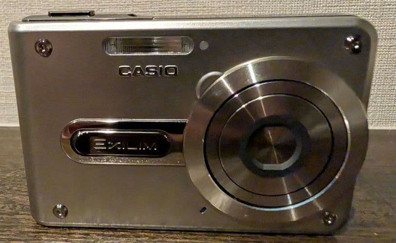 付属品付 CASIO EXILIM EX-S100 コンパクト デジタルカメラ