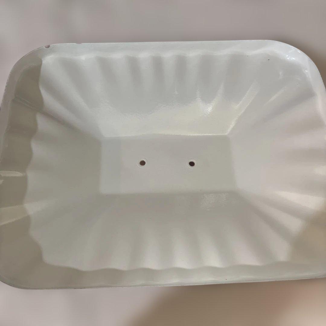 オールドファームハウス　ホーロー　ブレッド缶　大