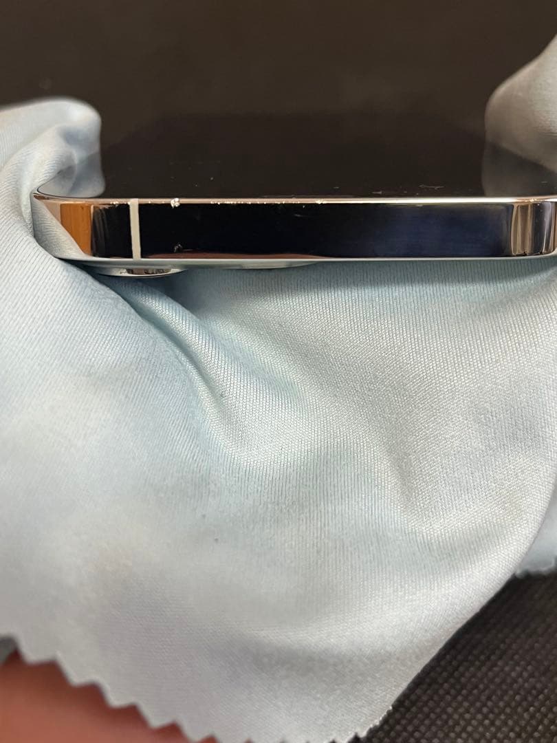 iPhone13 Pro シルバー