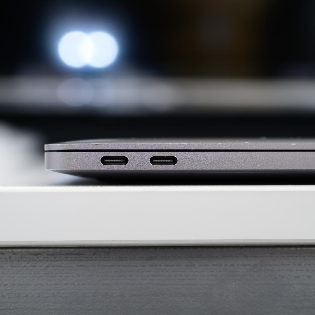 MacBook本体 MacBook Pro 13 2017 Intel i5 8GB/128GB