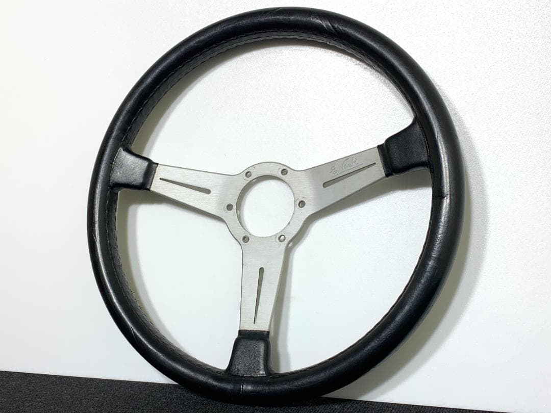 ナルディ クラシック 36パイ シルバー ブラックレザー 正規 ステアリング