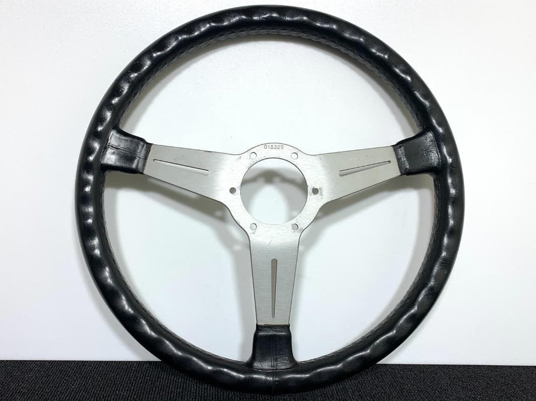 ナルディ クラシック 36パイ シルバー ブラックレザー 正規 ステアリング