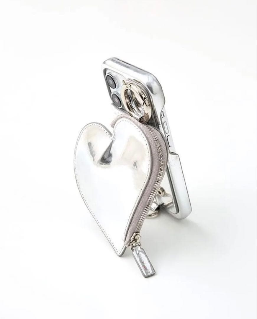 ajew glow heart case グローハートケース iPhone17