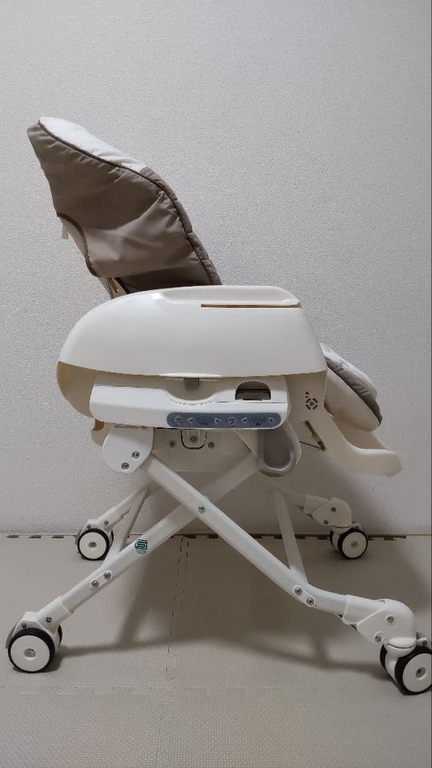 【値下げしました！】コンビ ネムリラ　オートスウィング 電動 エッグショック