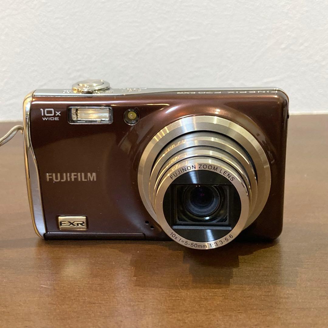 FUJIFILM FINEPIX F70EXR 富士フイルム デジタルカメラ