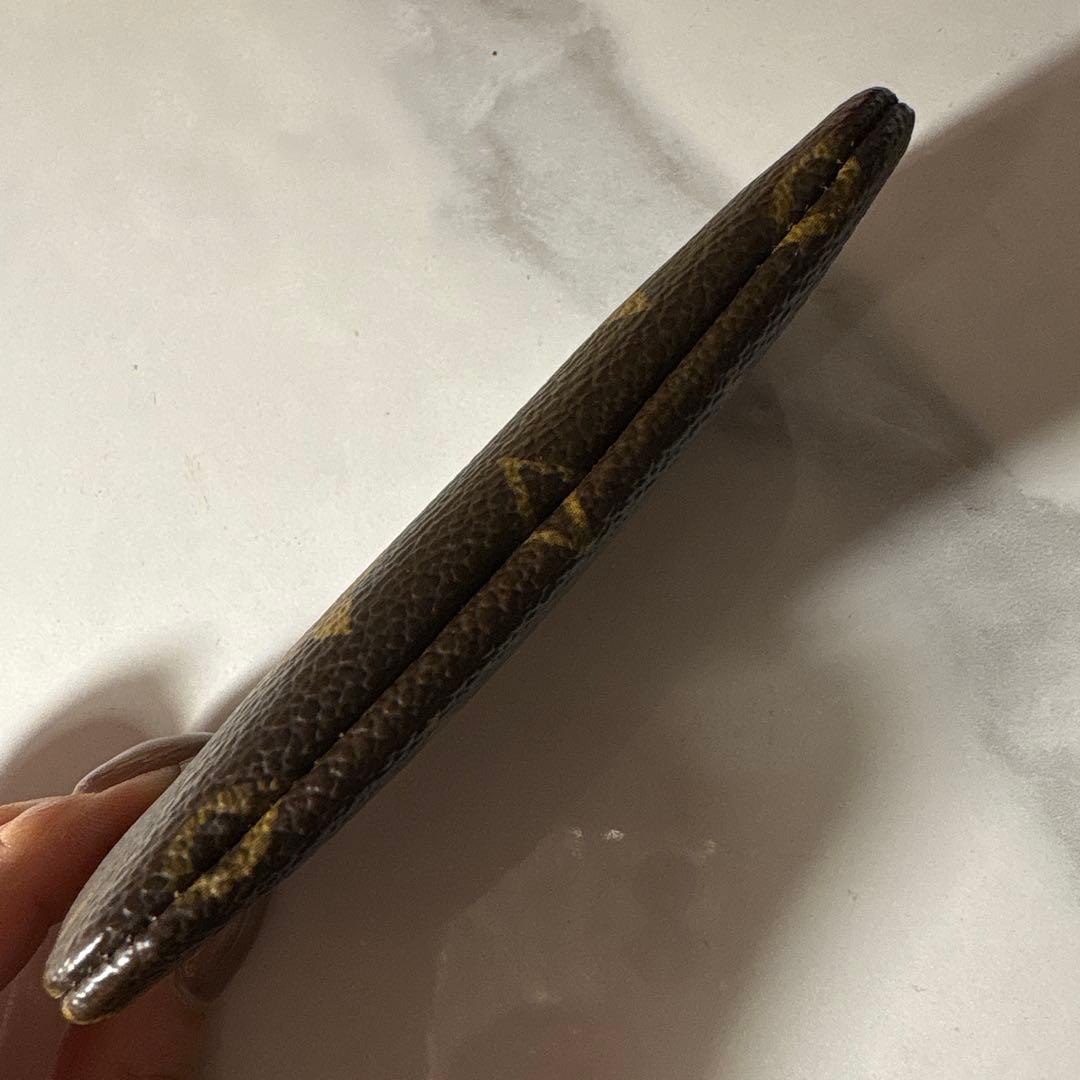 ルイヴィトン　LV モノグラム　ケース