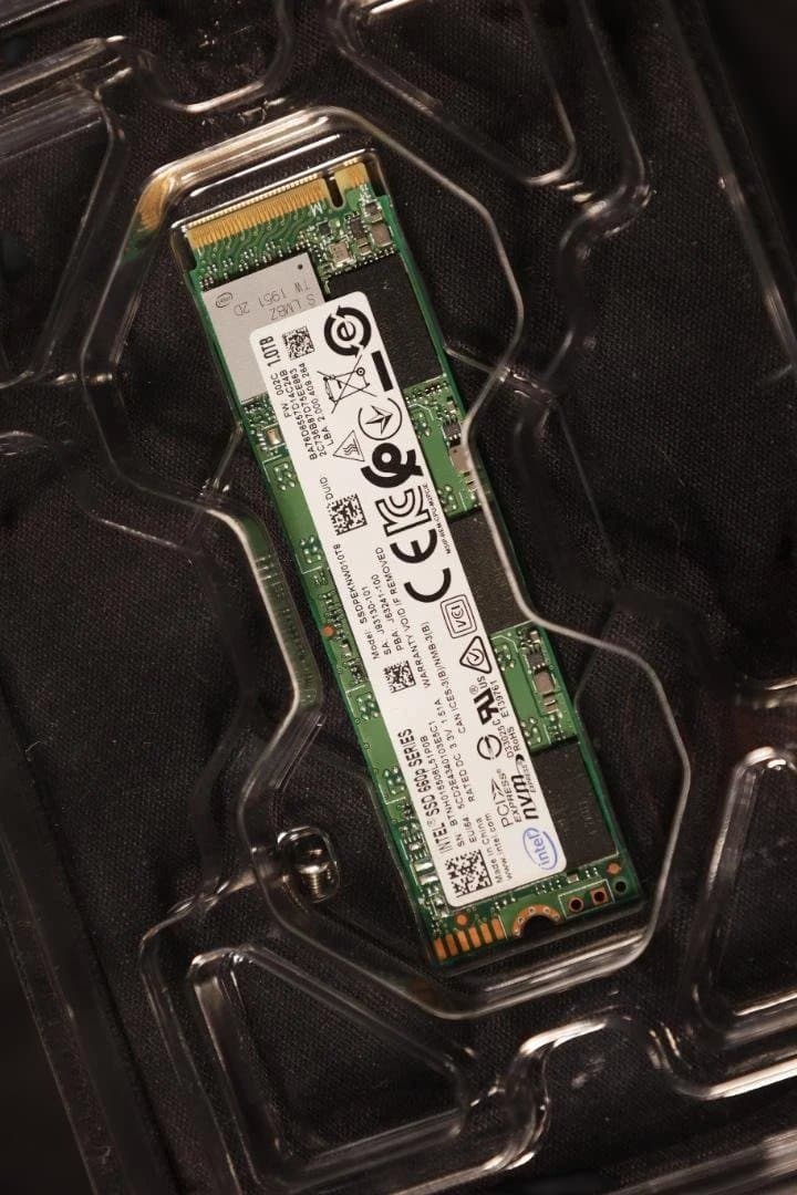 内蔵型SSD Intel M.2 2280 PCIe NVMe SSD