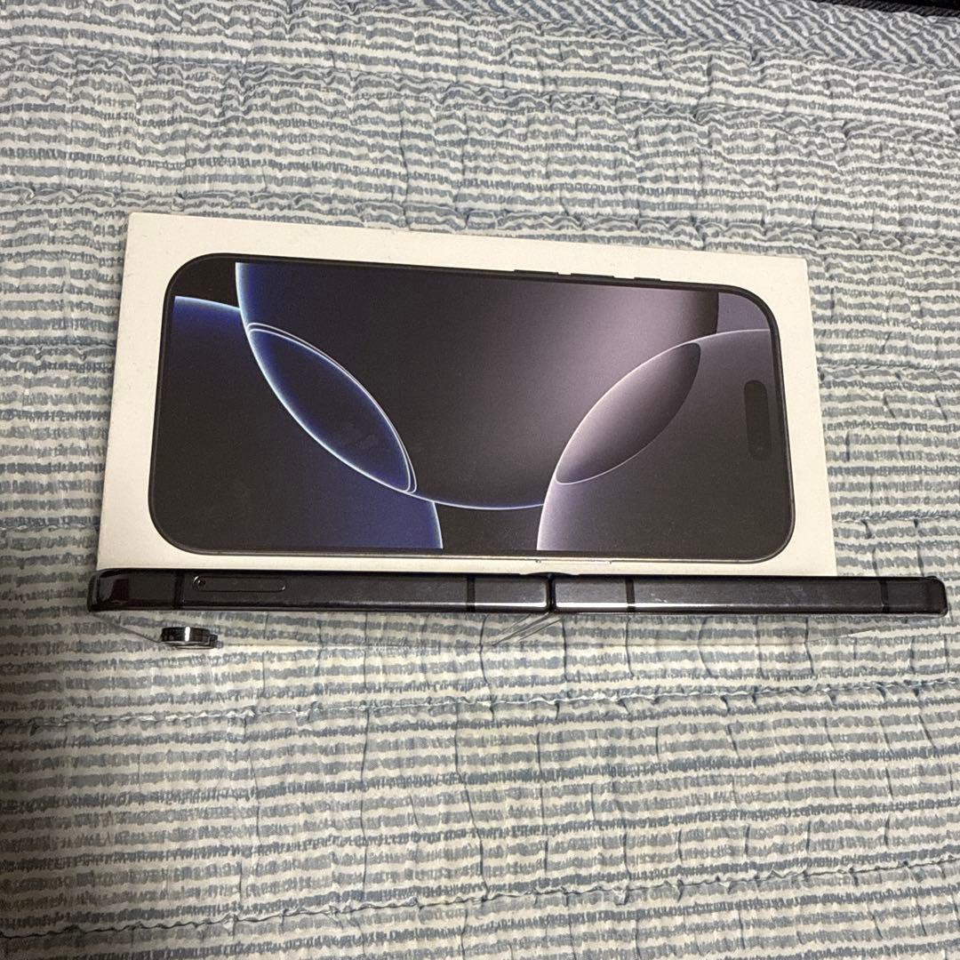 は*し様 [オークション]Galaxy Z flip5 256GB ブラックSI