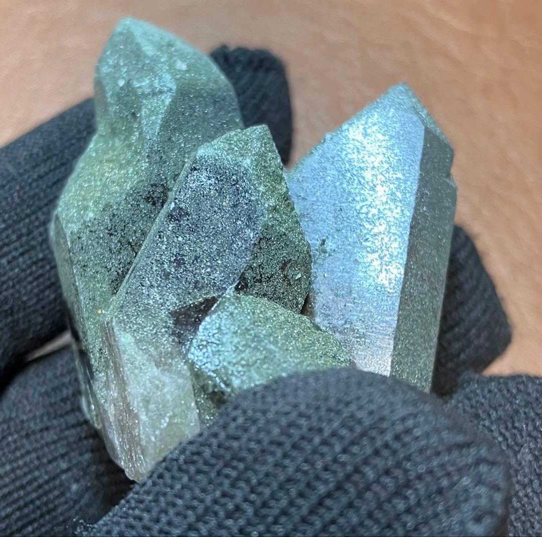 激レア　ガウリシャンカールクローライトオンスモーキークオーツクラスター　約63g