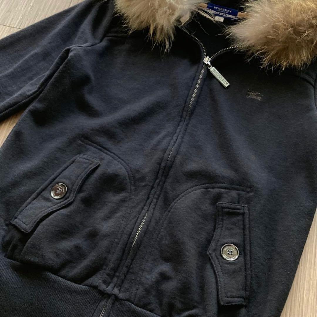 【希少】BURBERRY BLUE LABEL　タヌキファー付きパーカー 黒