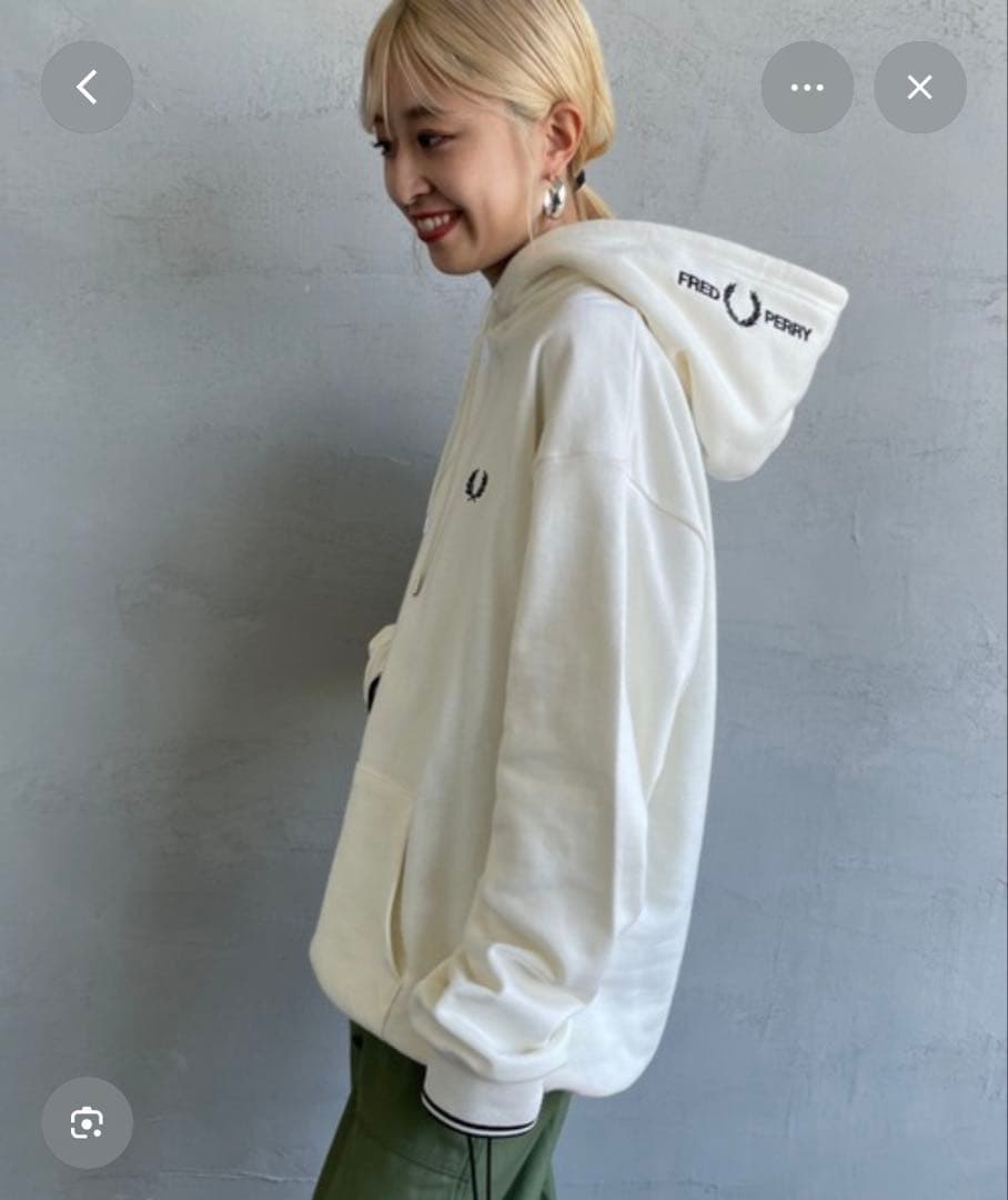 FRED PERRY 別注 フードロゴ刺繍スウェットパーカー レディース S