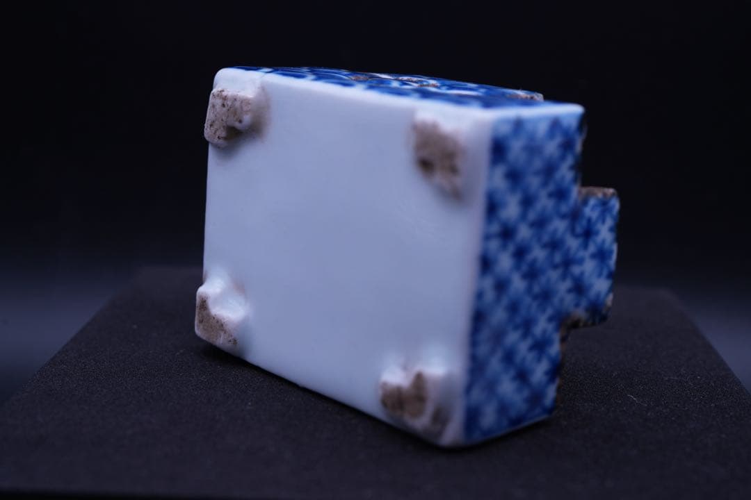 （香 1） 永保長春の染付 透入り 香合