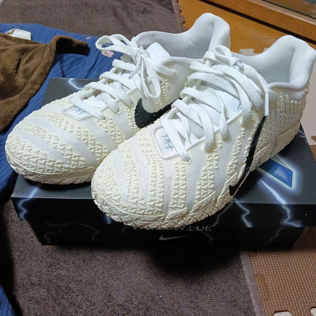 Nike jya3 ココナッツミルク　27.0