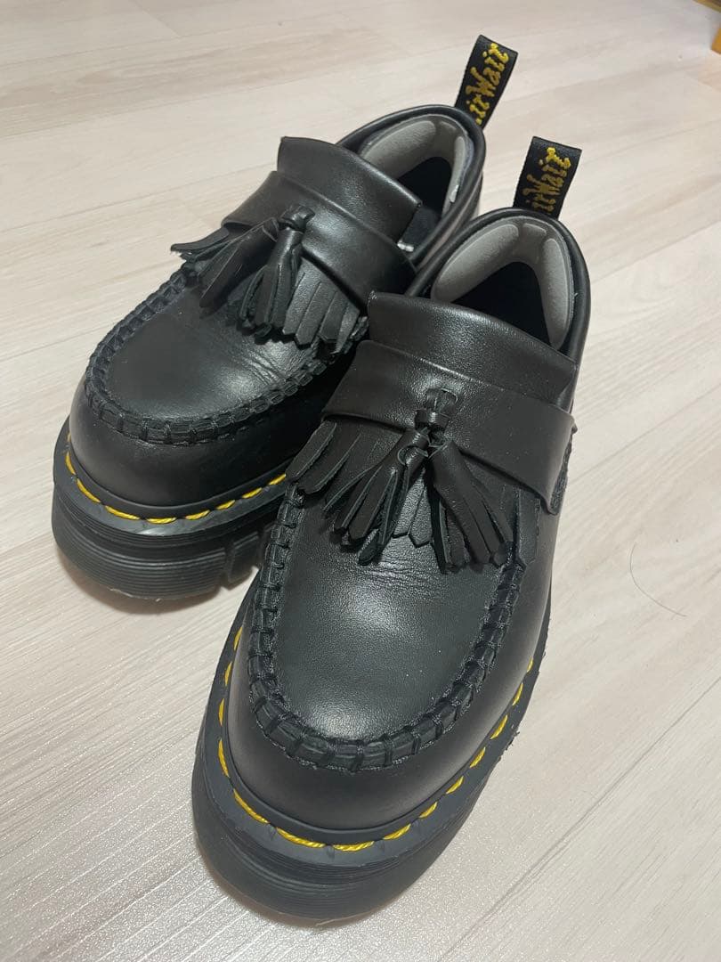 オン眉⭐︎Dr. Martens UK3 タッセルローファー