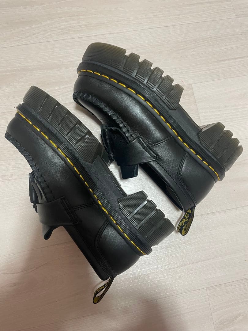 オン眉⭐︎Dr. Martens UK3 タッセルローファー