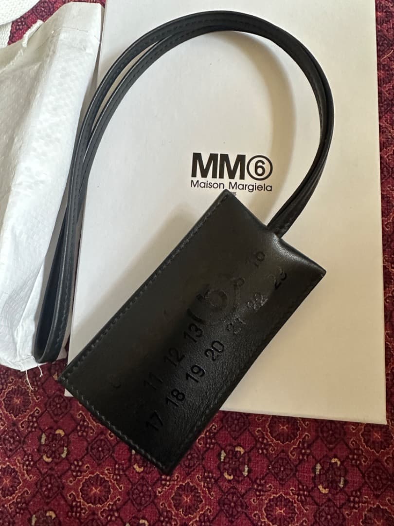 m*e様 MM６メゾンマルジェラ　ネックストラップ　レザーキーリング　クロシェッ