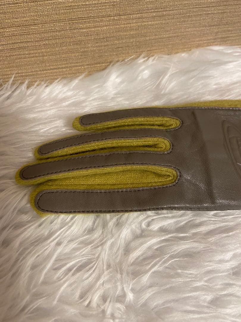 希少レア品.Vivienne Westwood ウールベレー帽.レザー手袋セット