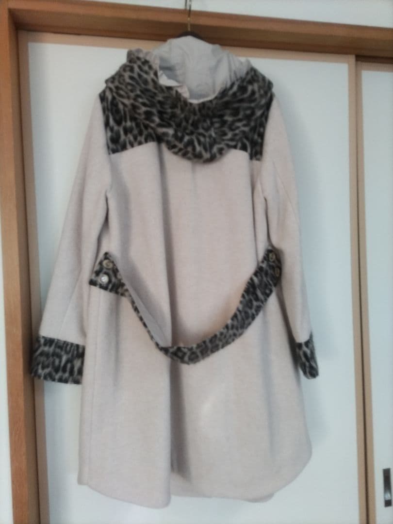 alba Rossa フード付き コート新品未使用