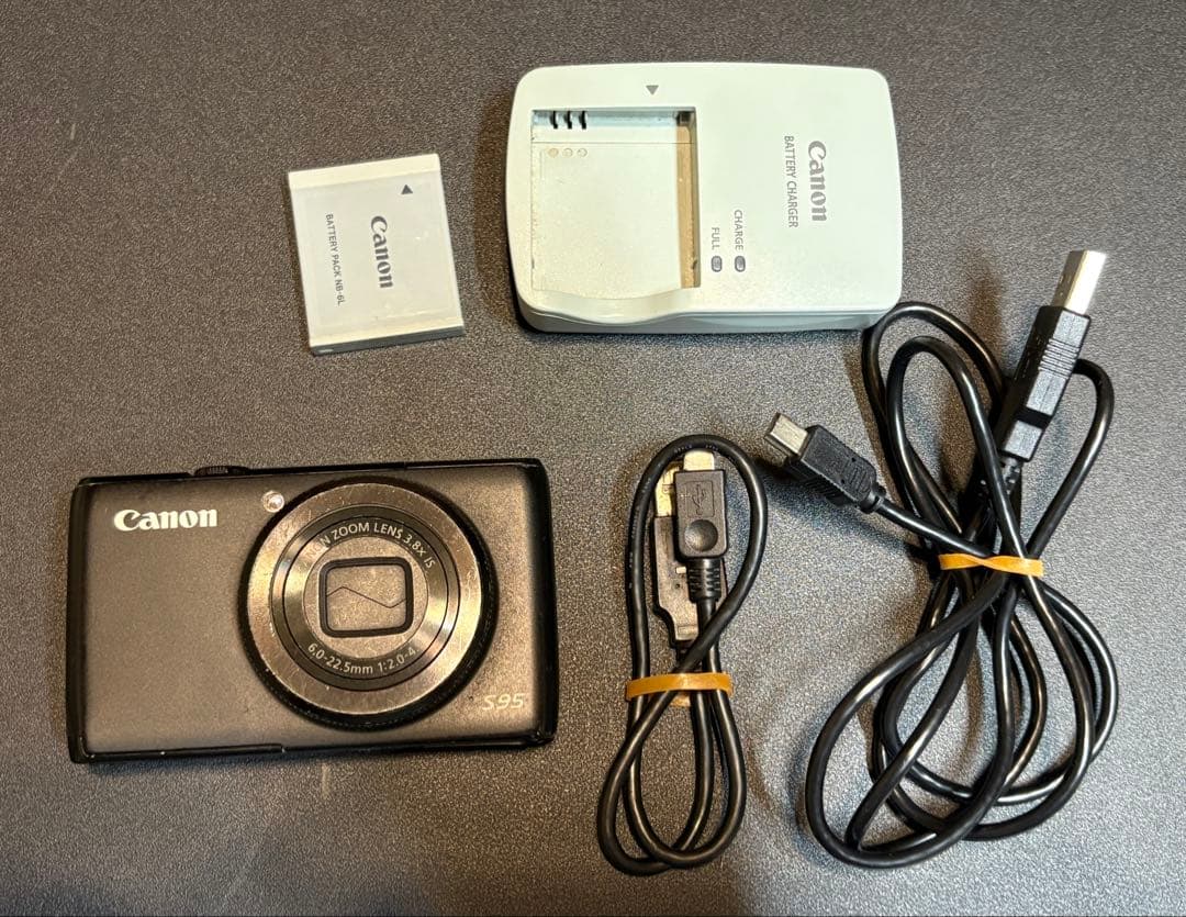 Canon　デジカメ　PC1565　ジャンク