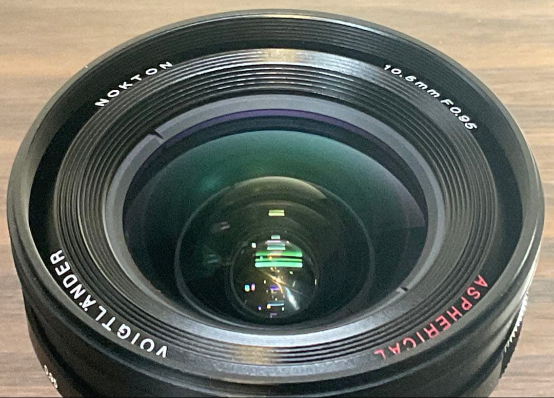 フォクトレンダー NOKTON 10.5mm F0.95 MFT