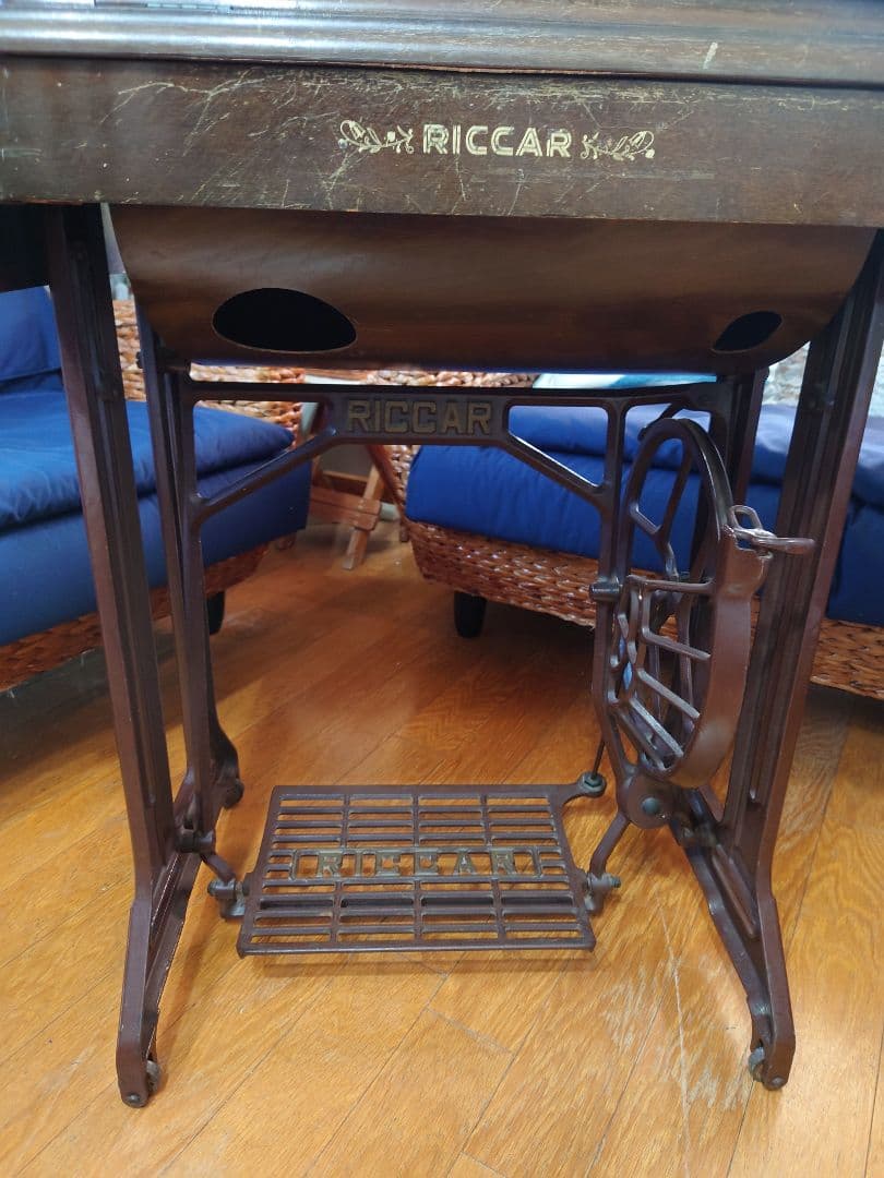 ミシン台　アンティーク！