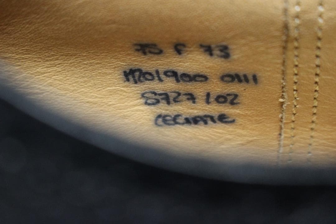 【新品同様】Church’s73ラスト パンチドキャップ 黒カーフ 革底7.5F