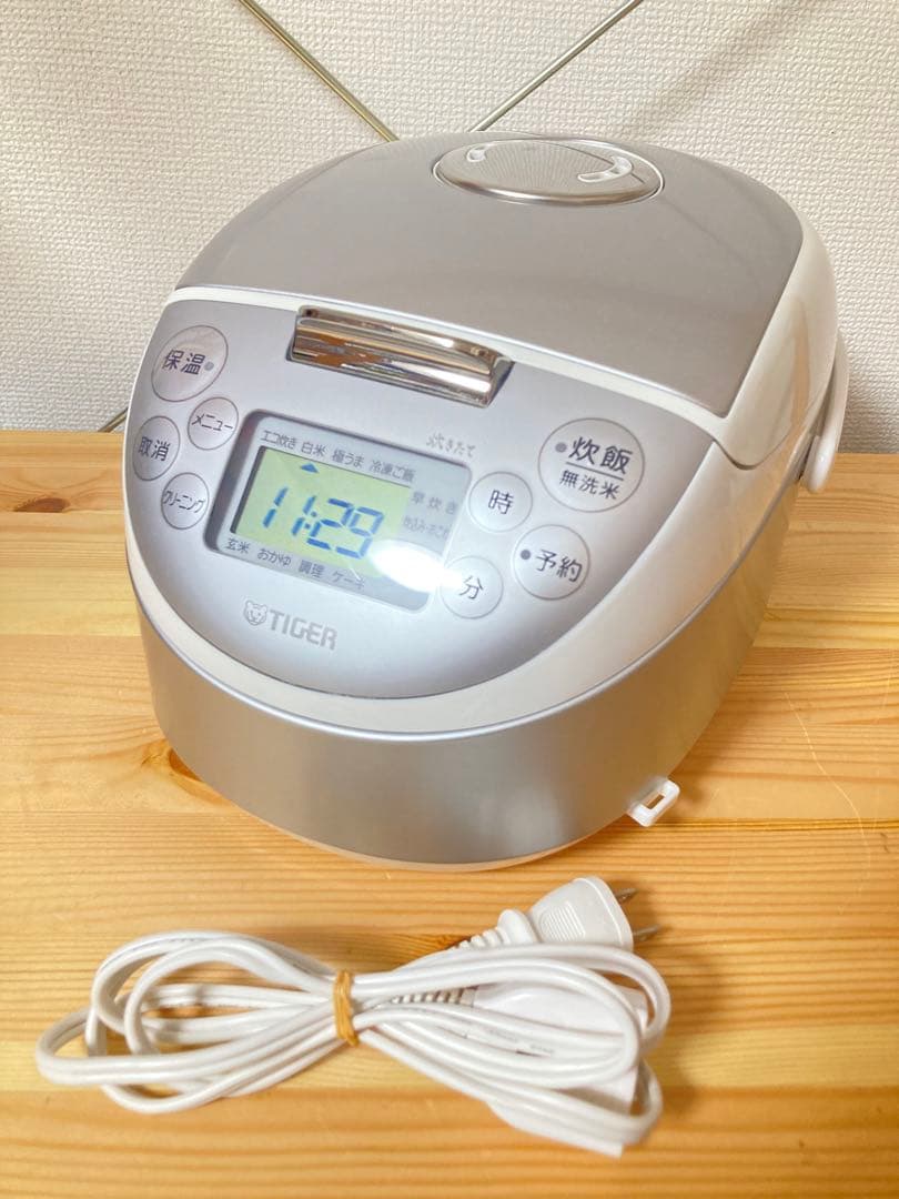 ☆良品！ タイガー IH炊飯器 炊きたて 3合炊き JPF-G055 TIGER