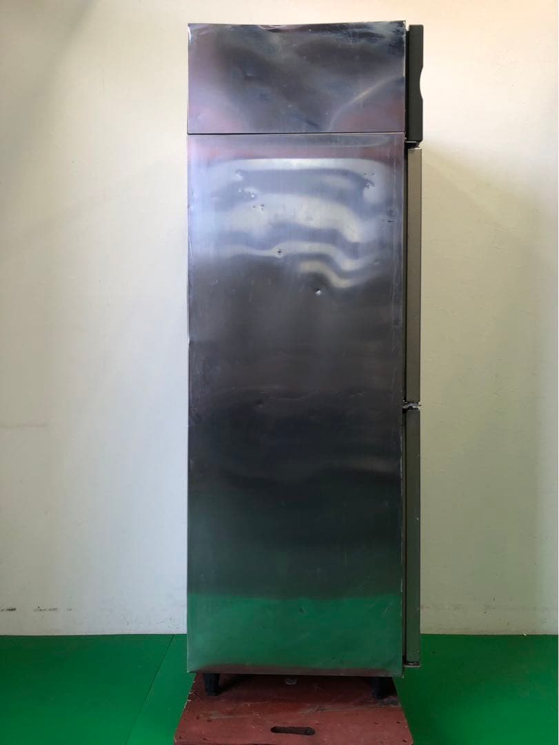 ☆地域限定自社便配送☆ホシザキ　縦型　業務用　恒温高湿庫 HCR-63XT（L）