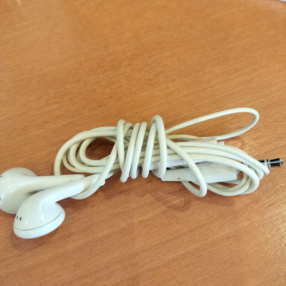 使い古されたイヤホン