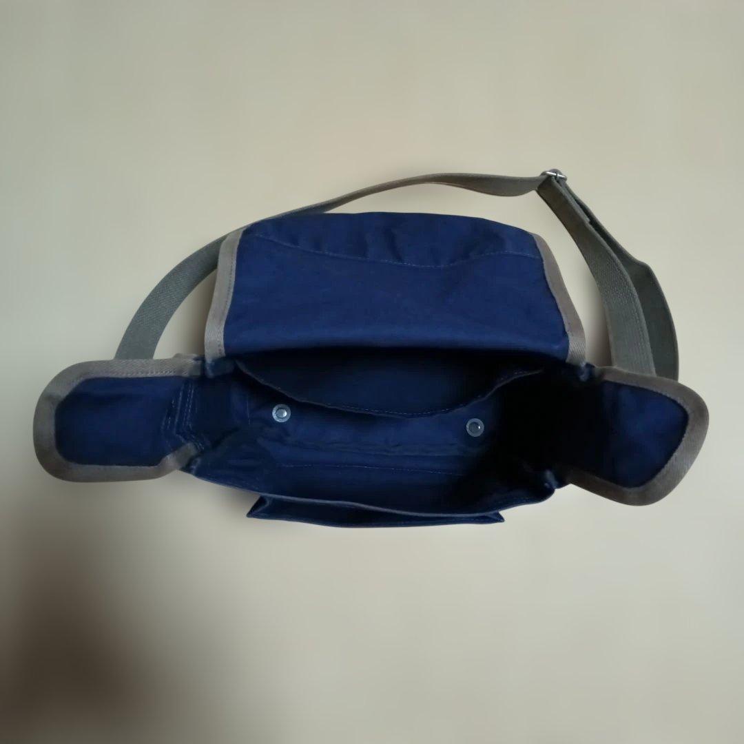 一澤信三郎帆布 ショルダーバッグ S-18小 紺 × グレー ターンロック