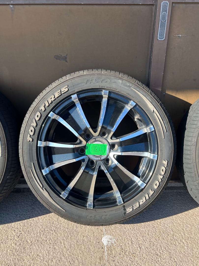 ハイエース18インチタイヤホイールセット83