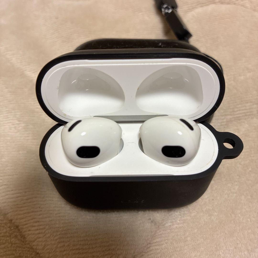 【バッテリー良好】AirPods3本体 ホワイト ブラックケース