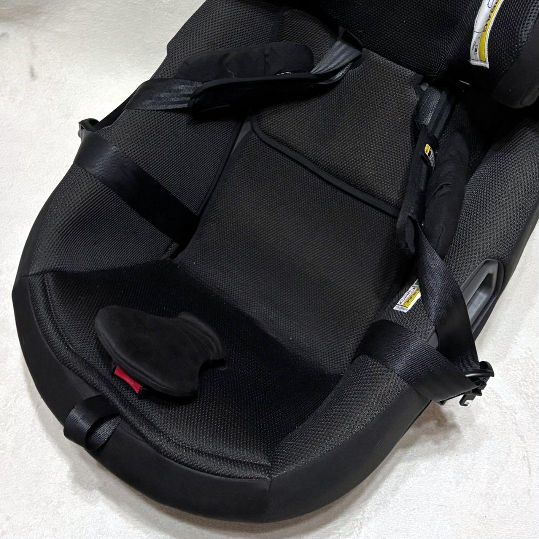 極美品 Combiコンビ THE S ISOFIX ZB-750チャイルドシート
