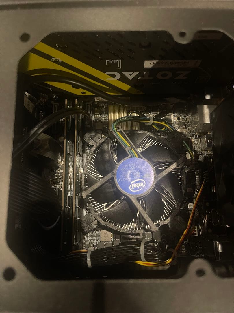 ミニPC TSUKUMO G-GEAR i7 SSD500GB/GTX 1070 Mini