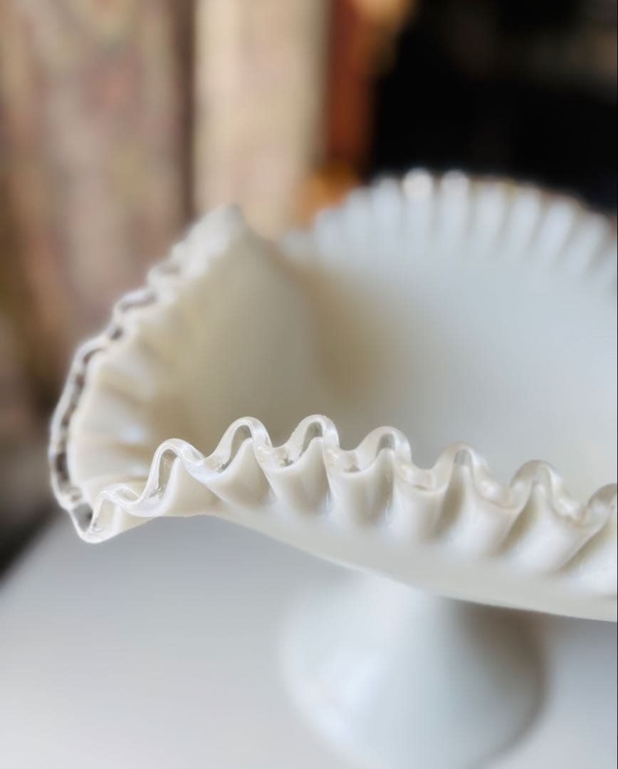 フェントン Fenton ミルクガラス フリル ラージ ボウル フルーツ　ボウル