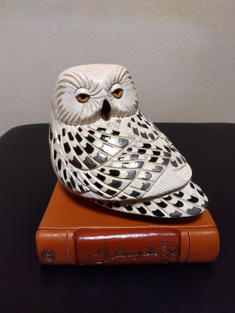 アーテサニアリンコナダ　白フクロウ　置物　ウルグアイ　陶器