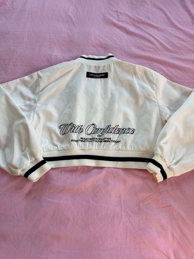 りー　女の子　150サイズ　秋冬　アウター　トップス　ショーパン　パーカー