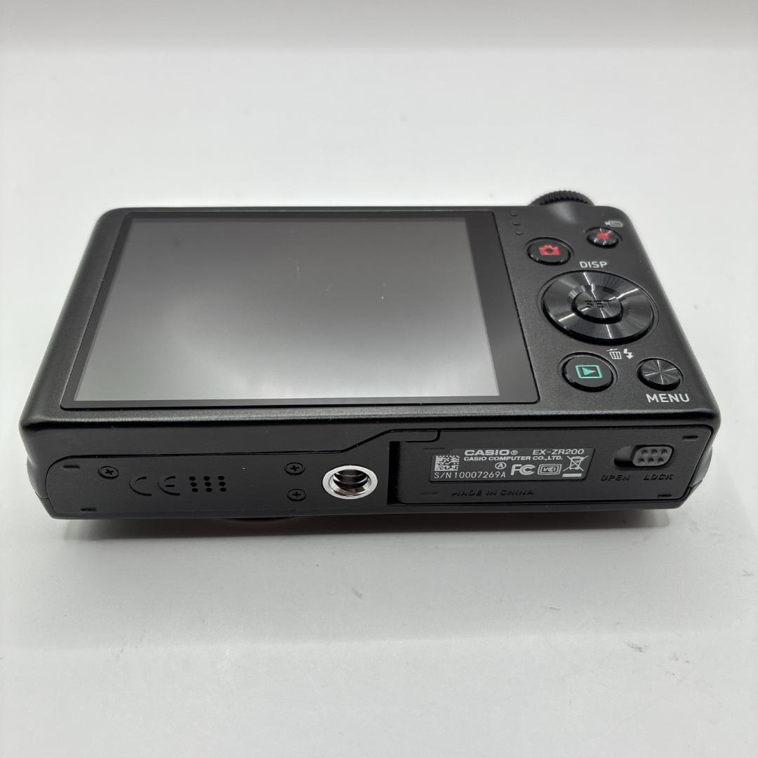 CASIO EXILIM EX-ZR200 デジカメ コンデジ カシオ