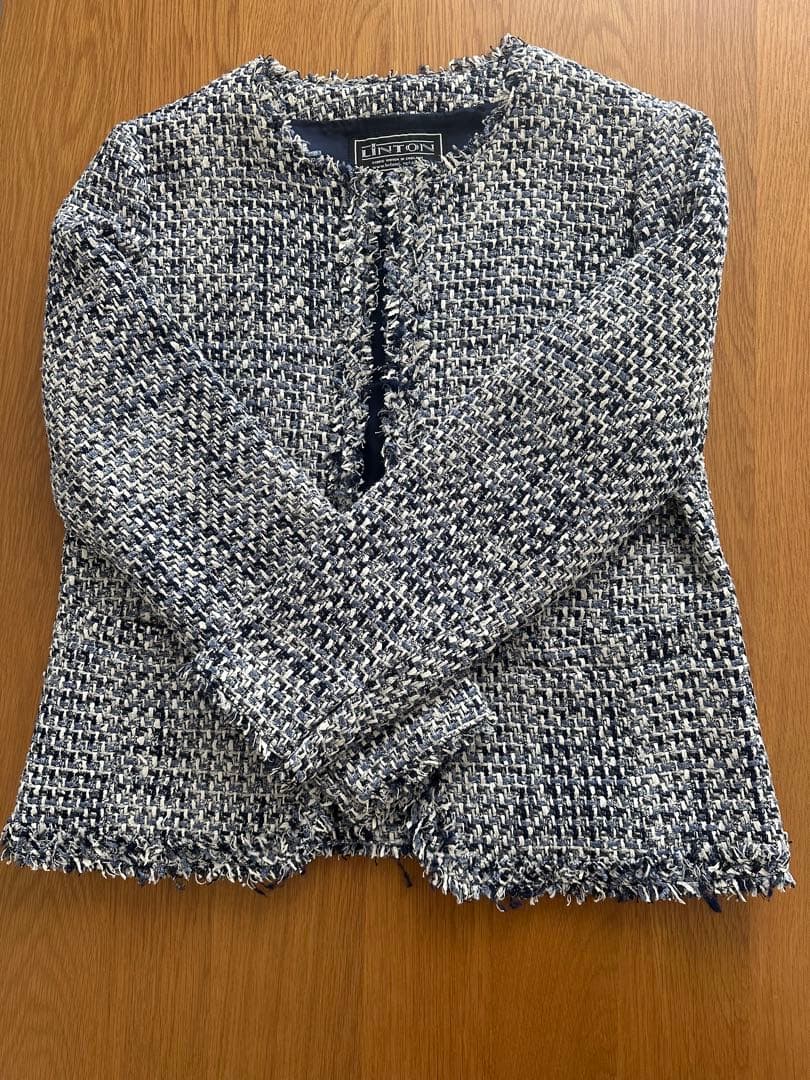 ぷるぷる LINTON ノーカラージャケットとスカートセット 13号