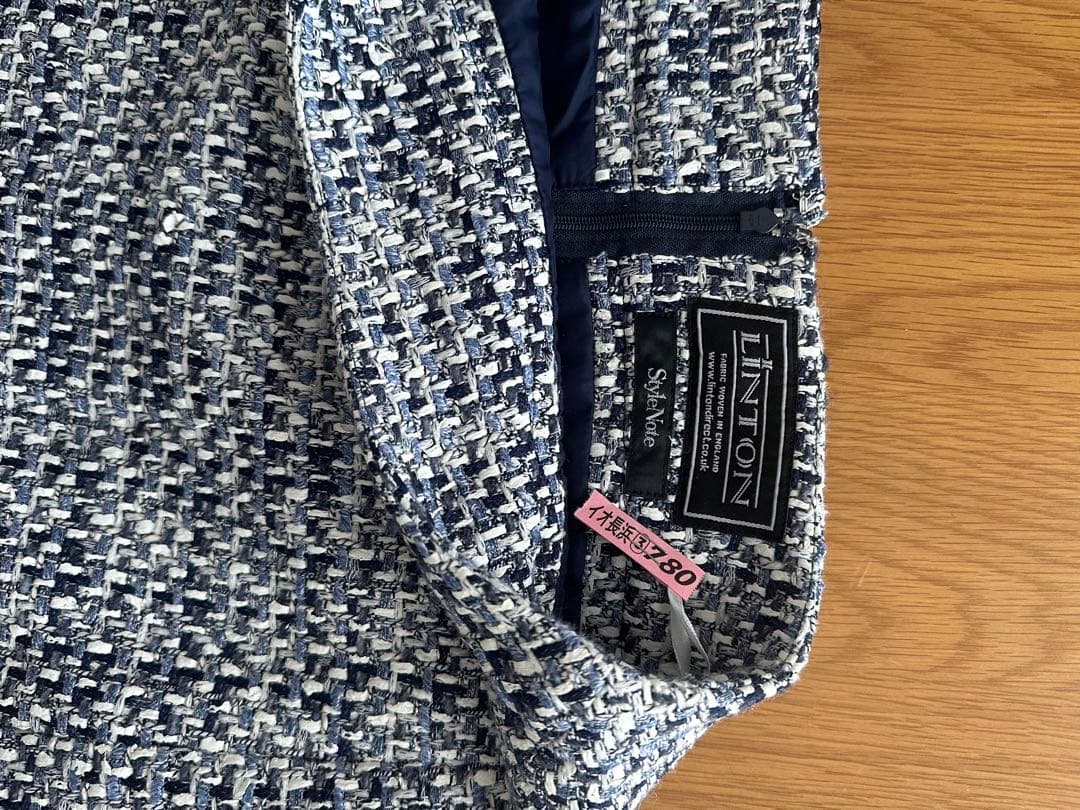 ぷるぷる LINTON ノーカラージャケットとスカートセット 13号