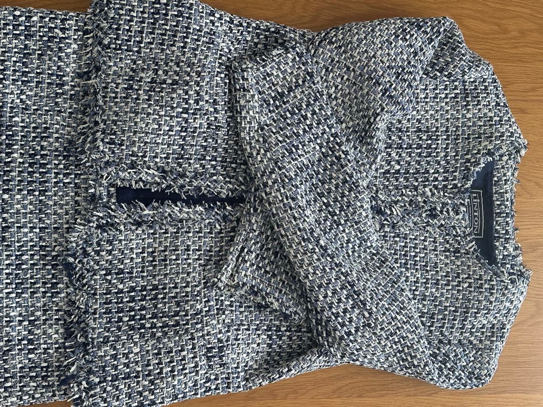 ぷるぷる LINTON ノーカラージャケットとスカートセット 13号