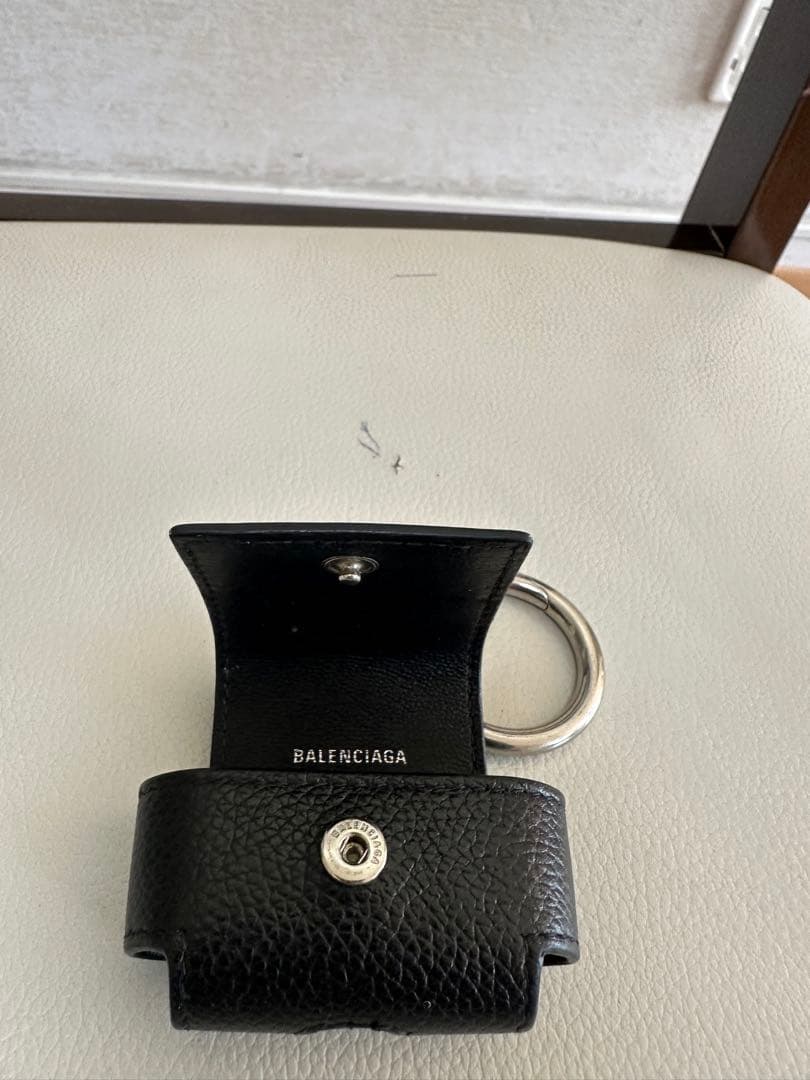 バレンシアガ ブラック レザー AirPods Pro用ケース 黒